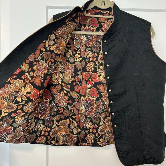 Kimono Style Silk Vest - Picture 2 of 6